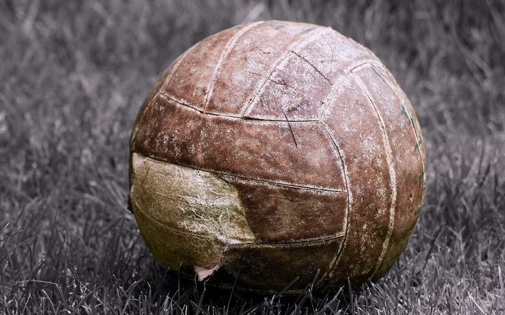 Esta es la pelota que corresponde al futbol que se juega acá (fuente:pinterest)