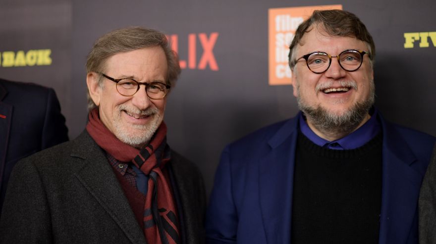 Steven Spielberg y Guillermo del Toro son dos de los directores que colaboraron en la realización de este documental.