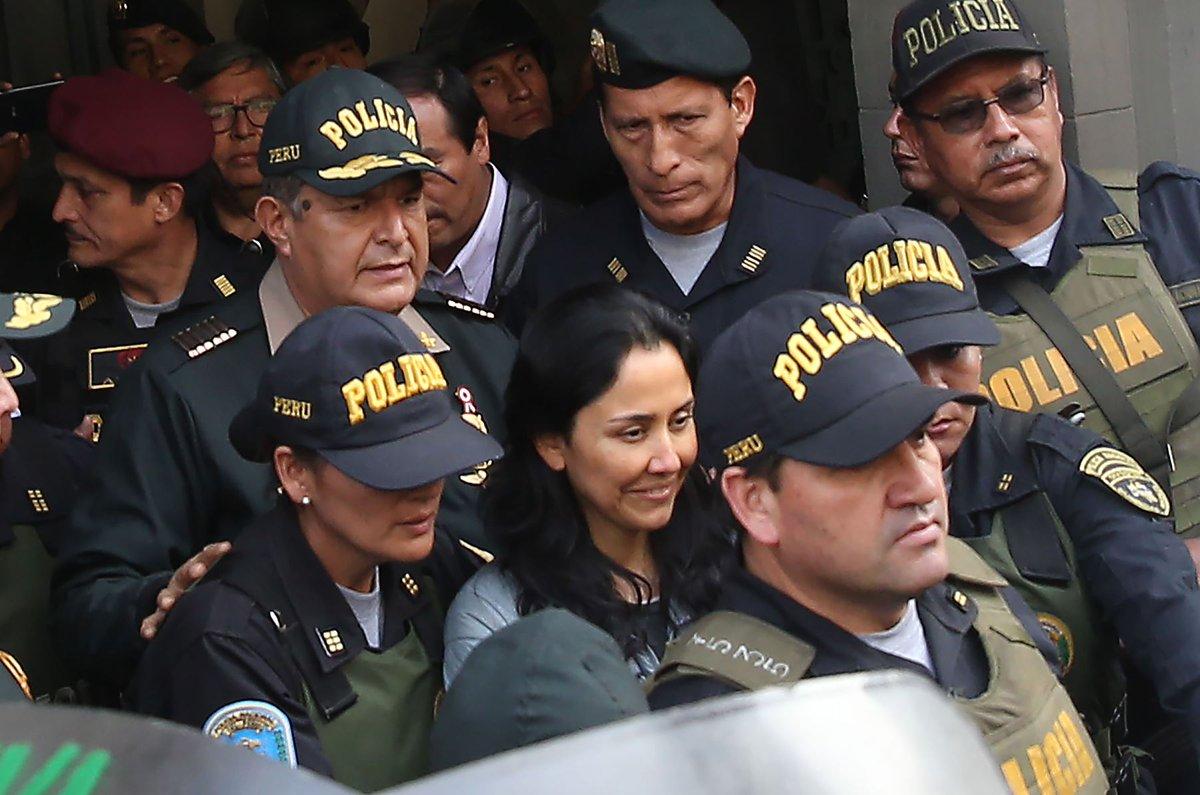 La generación de los ochenta vio caer a Fujimori, los millennials vimos caer a los Humala. Fuente: Diario La Razón