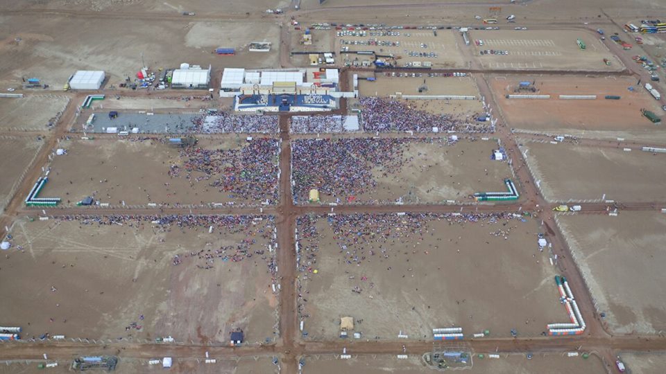 Playa Lobito, Iquique, Chile. Los organizadores prepararon el lugar para la misa del papa Francisco. Se esperaban 300,000 personas, pero solo asistieron 90,000. Foto: AFP