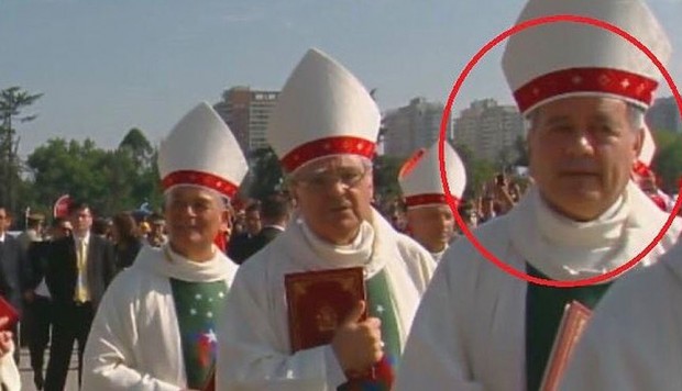 Barros durante la misa de Pancho. Imagen: Difusión