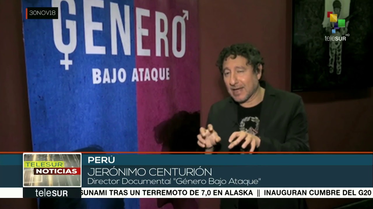 Jerónimo Centurión presentando el documental en la cadena Telesur. Imagen: captura